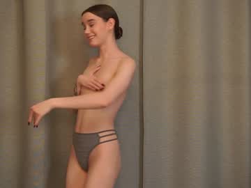 webcam girl harrieteasley image #8270222