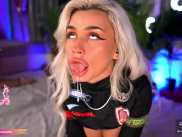 webcam girl serene_sophiex image #8318555