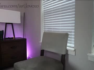 webcam couple ari_lovexo image #3606186