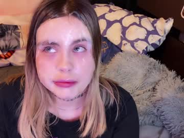 webcam girl nyakawaii69 image #8692405