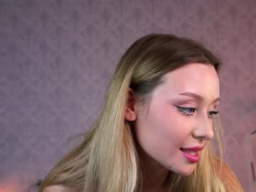 webcam girl ella_knockers_xl image #7951978