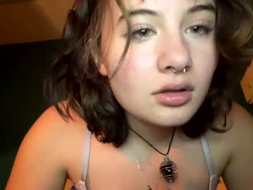 webcam girl boobieshower420 image #3314177