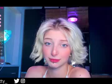 webcam girl lit1le_kitty_ image #2727429