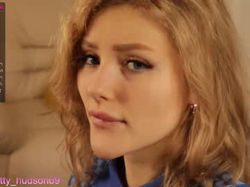 webcam girl bettyhudson image #975124