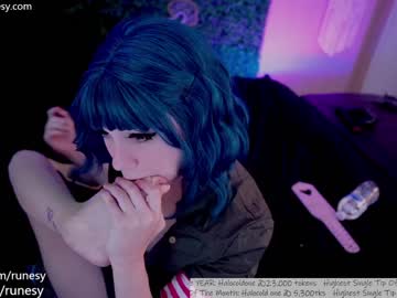 webcam girl runesy image #5792591