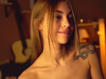 webcam girl cuteelsa_ image #5965323