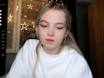 webcam girl small_blondee image #5862761