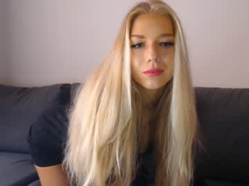webcam girl pervyblonde image #861304