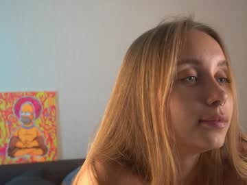 webcam girl 2girls_1dream image #7481888