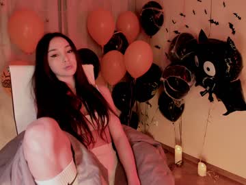 webcam girl hollyextra image #8153209