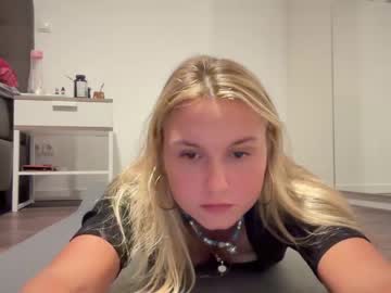webcam girl sarahsapling image #5408870