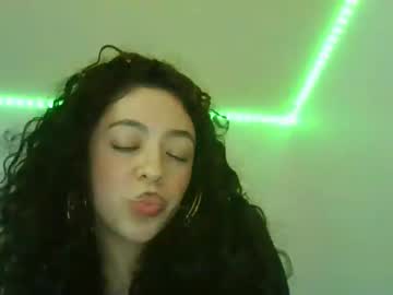 webcam girl savinajade image #3240061