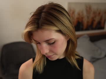 webcam girl refined_style image #7679493
