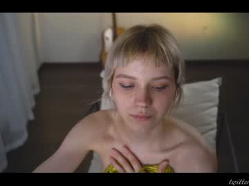 webcam girl luna_ai image #2494070