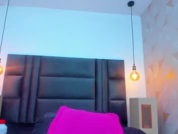 webcam girl leslyy_ image #3411274