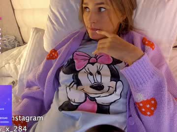 webcam girl queenafina image #4948460