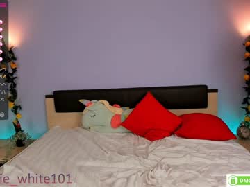 webcam girl foxhilary image #1932100