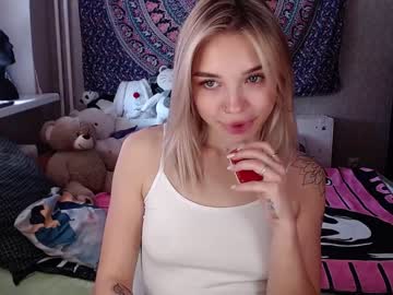 webcam girl babyfromtheforest image #4452856