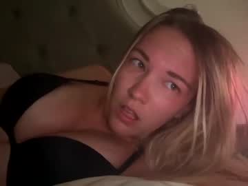 webcam girl mariah95 image #2467891