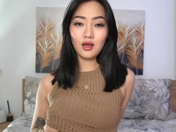 webcam girl refined_style image #6659963