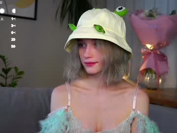 webcam girl taitehambelton image #8307325