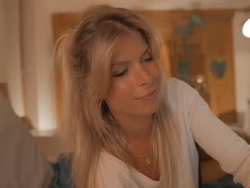 webcam girl ocicat image #4907103