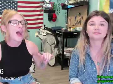 webcam couple xoxo_caroline image #4164623