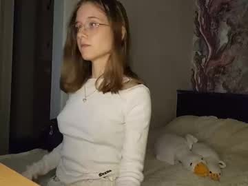 webcam girl lowress image #8956845
