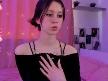 webcam girl alliesmiths image #2233342