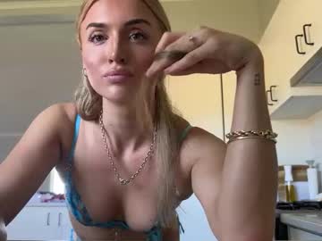 webcam girl naomirhoades image #8721398