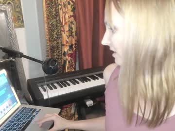 webcam girl kaileeshy image #565755
