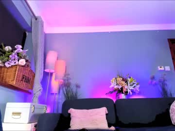 webcam girl littlee33 image #4191778