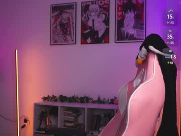 webcam girl holliwould_ image #8725982