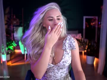 webcam girl provocatrixx image #2897257