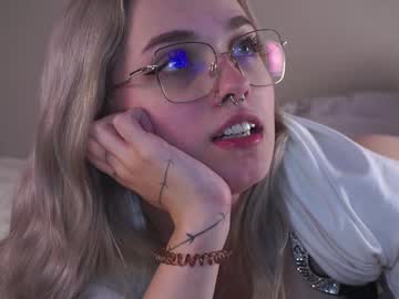 webcam girl elinacherry image #8297853