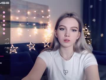 webcam girl small_blondee image #782619