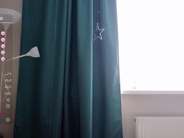webcam girl small_blondee image #5470012