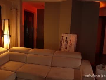 webcam girl therealbonnieclydex image #6659402