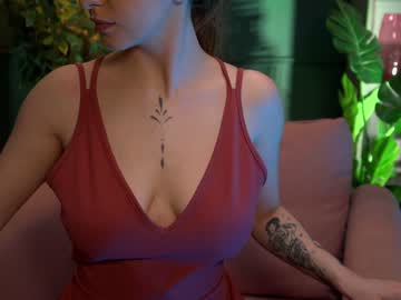 webcam girl yours_lola image #1293963