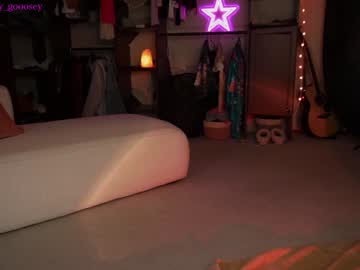 webcam girl lucy_gooosey image #8633117