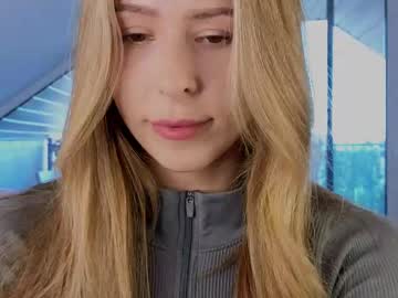 webcam girl yononeey image #9581795