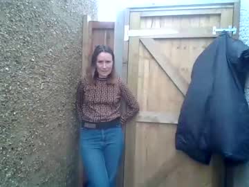webcam girl eatmypie69 image #6353477