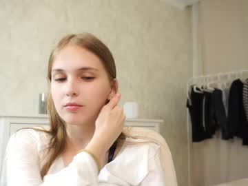 webcam girl hildgaillard image #9385009