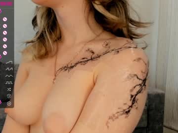 webcam girl lynnatlee image #7145868
