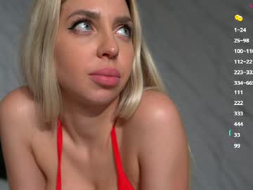 webcam couple blonde_bigtits image #8556615