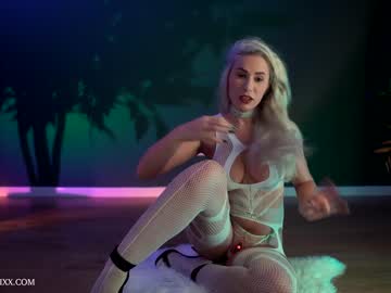webcam girl provocatrixx image #2997833