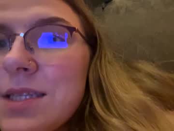 webcam girl reyesmad000 image #9128959
