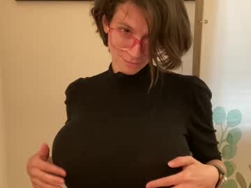 webcam girl naomi_reah image #7914396