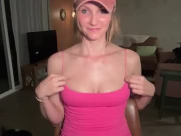 webcam girl kaileeshy image #8688474