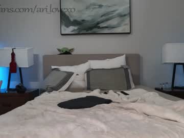 webcam couple ari_lovexo image #4864722